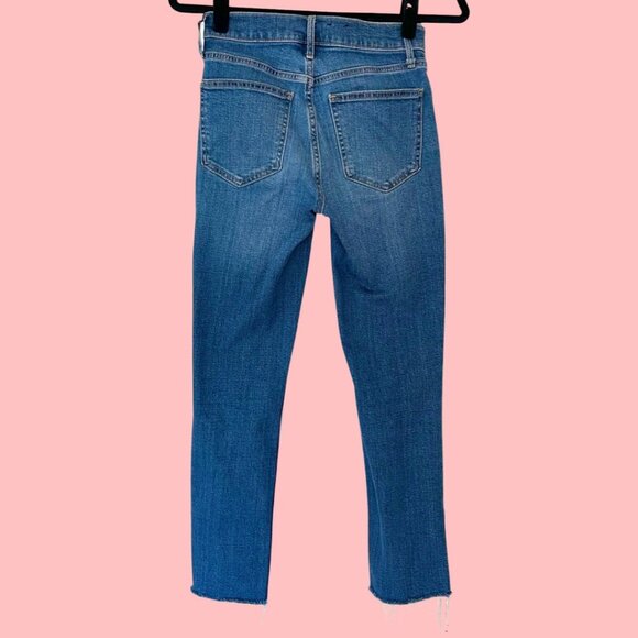 Gap Mid Rise Vintage Slim Jeans with Washwell in Medium Indigo, Size 25 - Picture 6 of 7